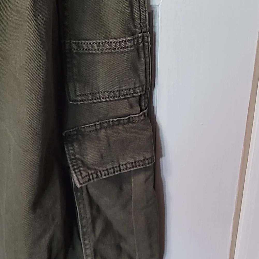 Wild Fable Mid Rise Cargo - Picture 10 of 13